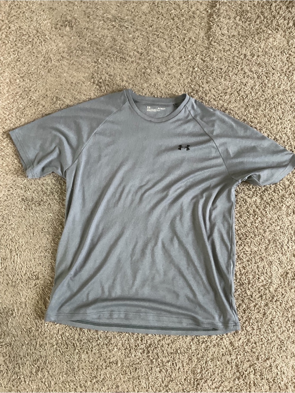 Men’s pre owned as Is grey HeatGear loose fit size XL under armour shirt - Picture 1 of 4